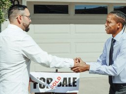 cartel en venta inmobiliaria madrid centro